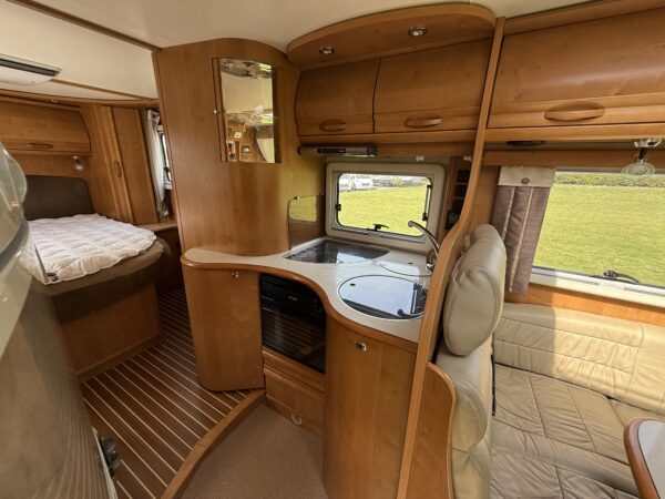 2008 Rapido 992m - Image 9