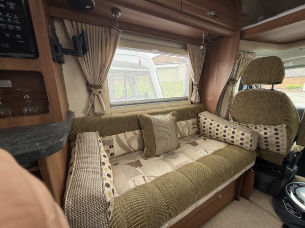 2013 Autosleeper Nuevo - Image 9