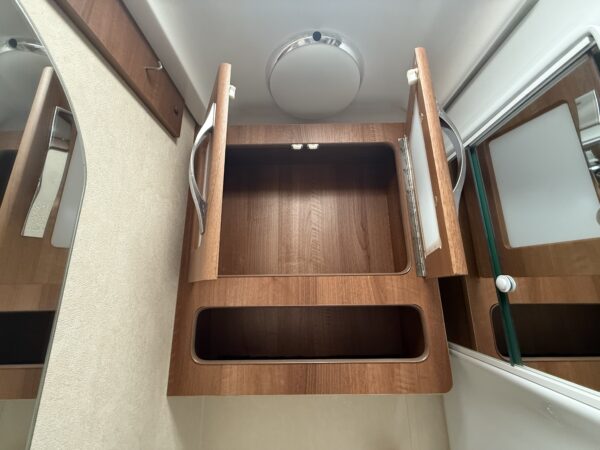 2013 Autosleeper Nuevo - Image 14