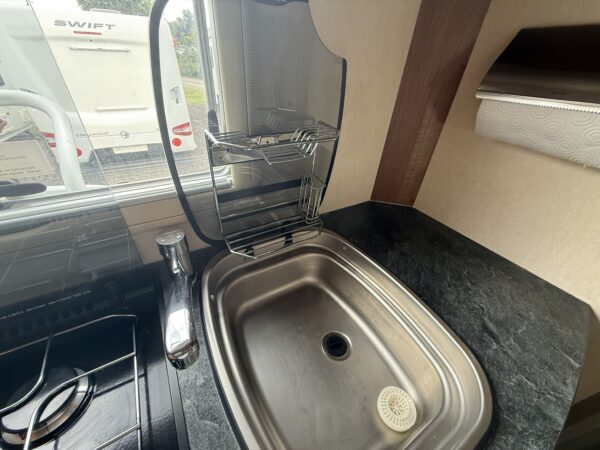 2013 Autosleeper Nuevo - Image 20