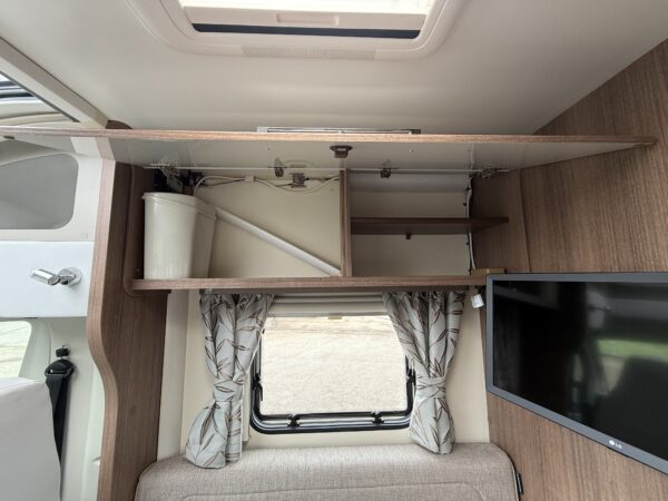 2019 Bailey Advance 742 - Image 7