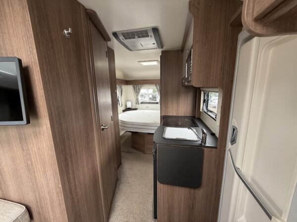 2019 Bailey Advance 742 - Image 11