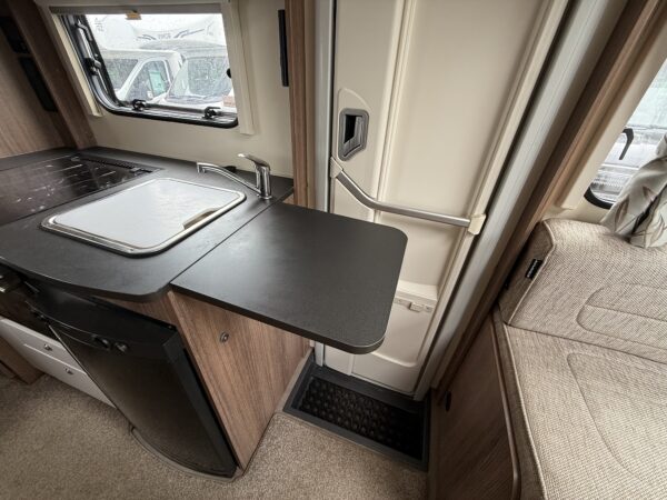 2019 Bailey Advance 742 - Image 13