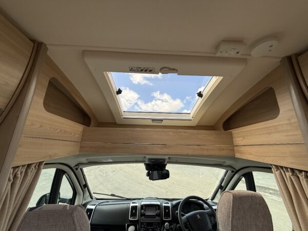2016 Elddis Majestic 115 - Image 8