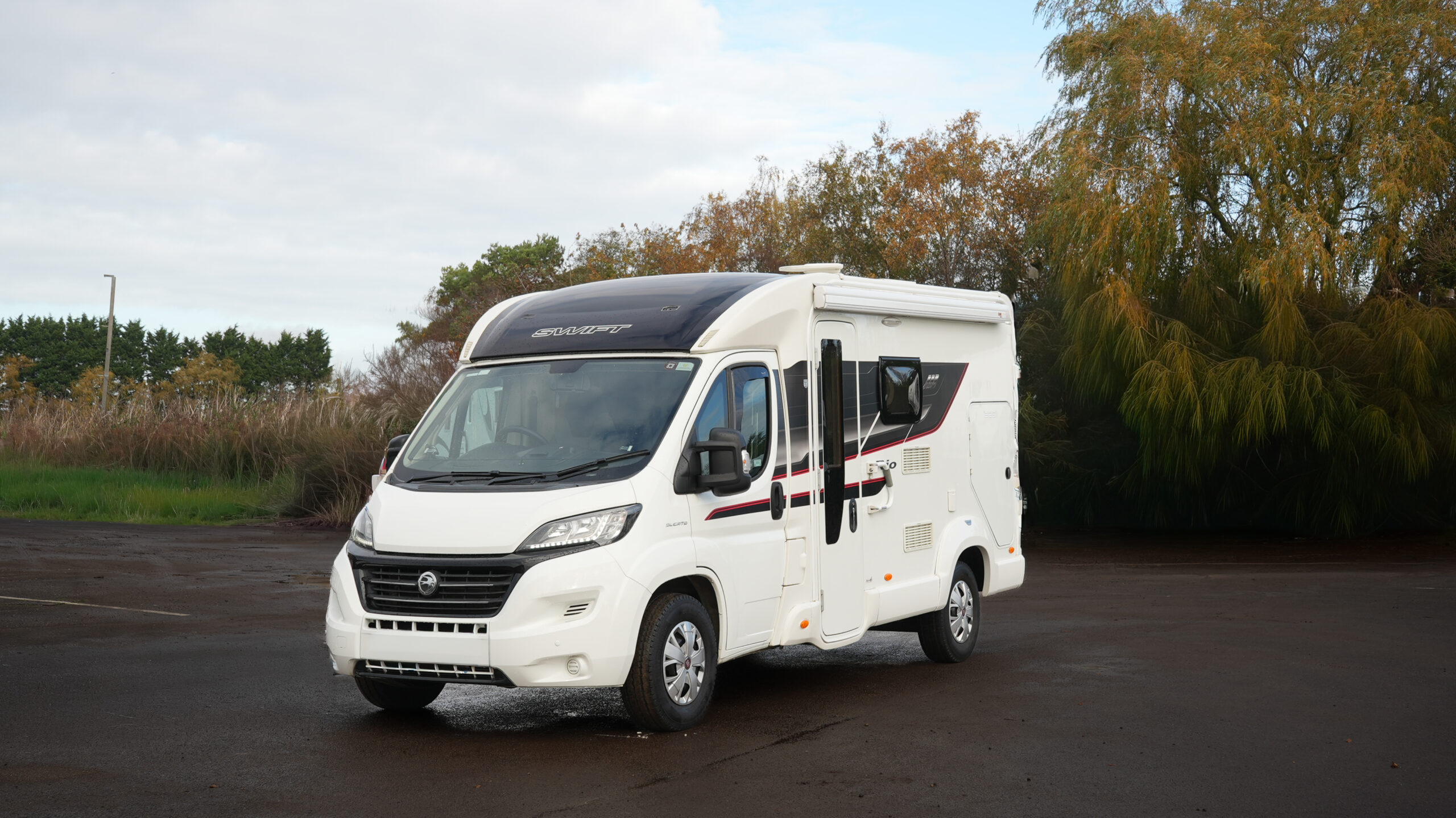 2017 Swift Rio 325 - Image 20