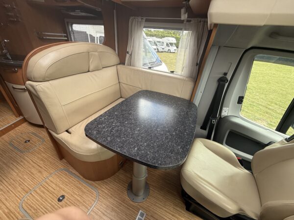 2011 Pilote Explorateur P732 - Image 10