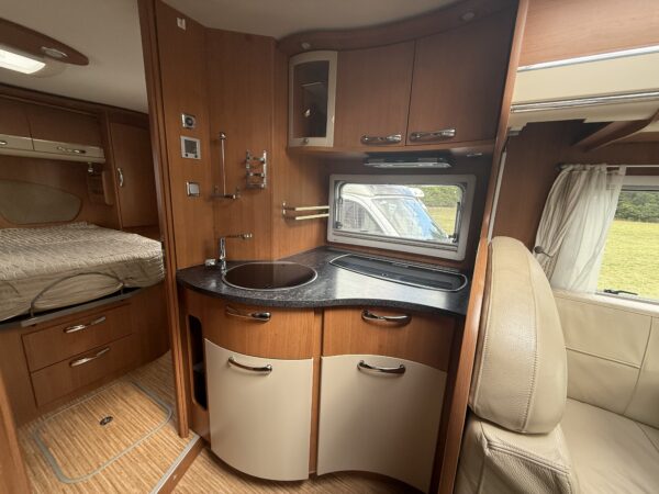 2011 Pilote Explorateur P732 - Image 7