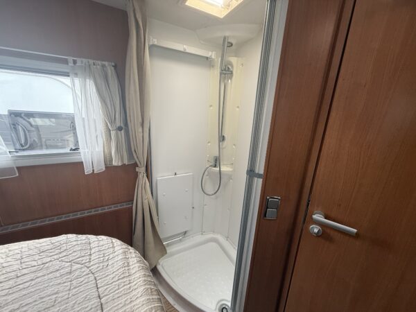 2011 Pilote Explorateur P732 - Image 4