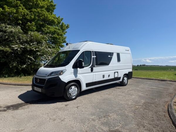 2018 Sunlight Cliff 600